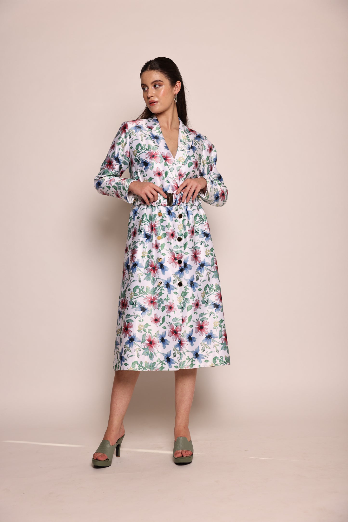 Vienna - Trench coat dress with belt detailing