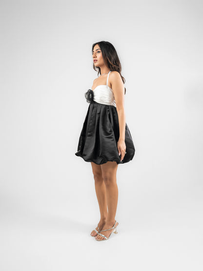 Daisy- black and white balloon dress with detachable flower