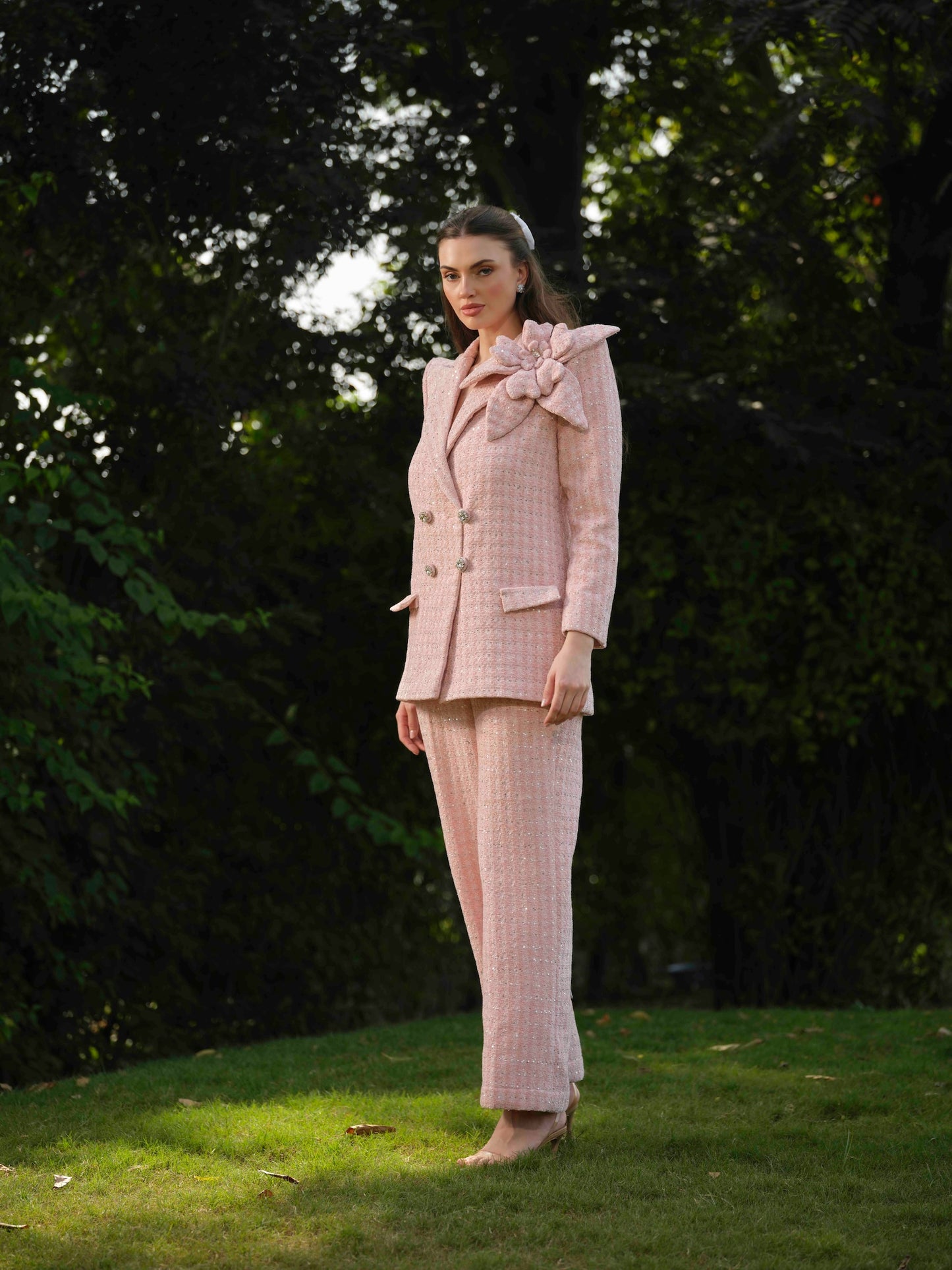 ASTRA - Double breasted blazer paired with pant