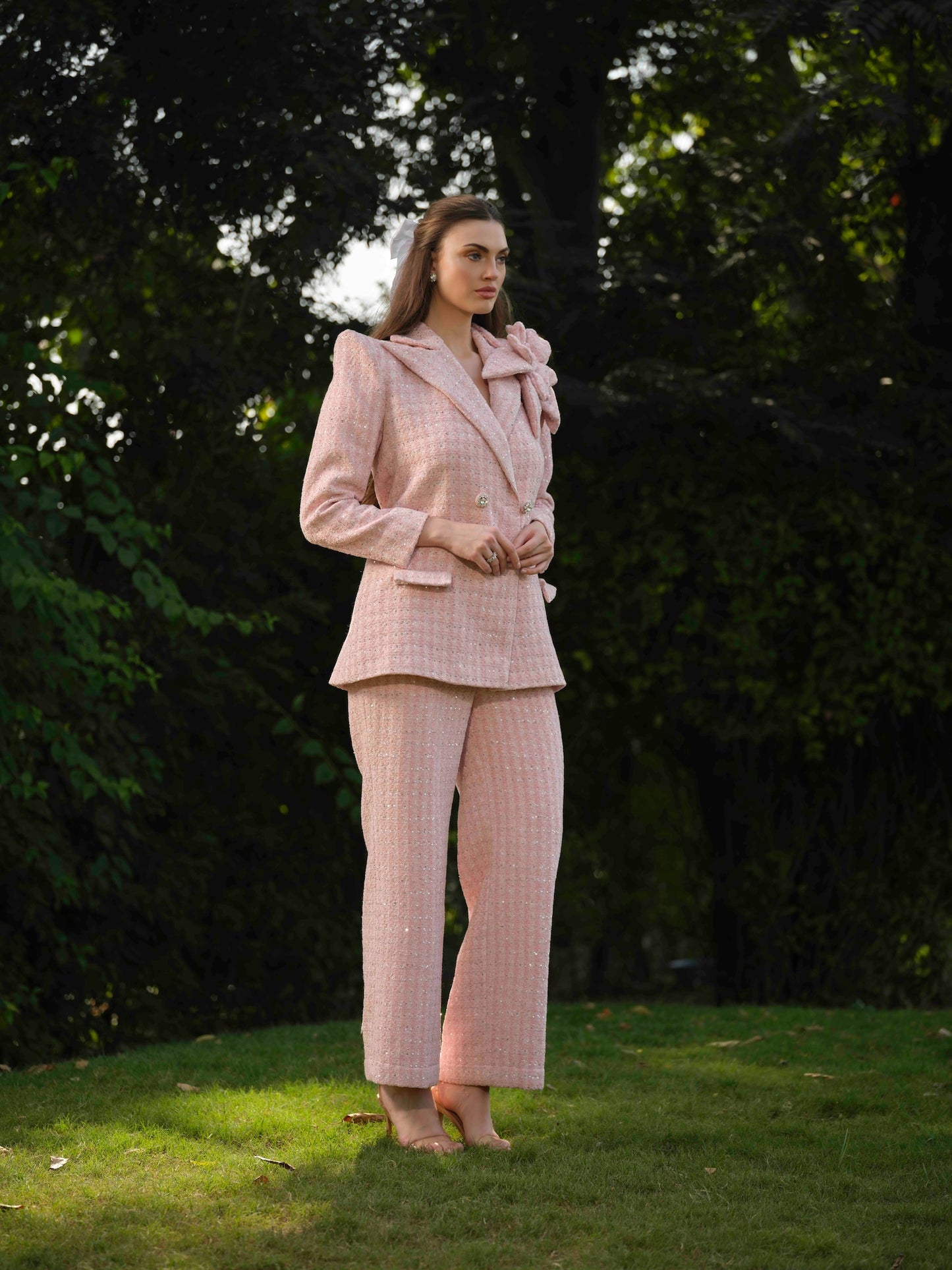 ASTRA - Double breasted blazer paired with pant