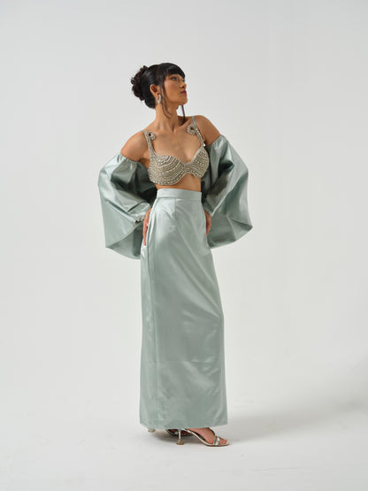 INAAYA- A heavily embroidered blouse paired with skirt and bow