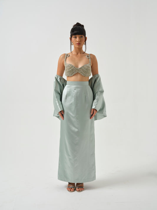 INAAYA- A heavily embroidered blouse paired with skirt and bow