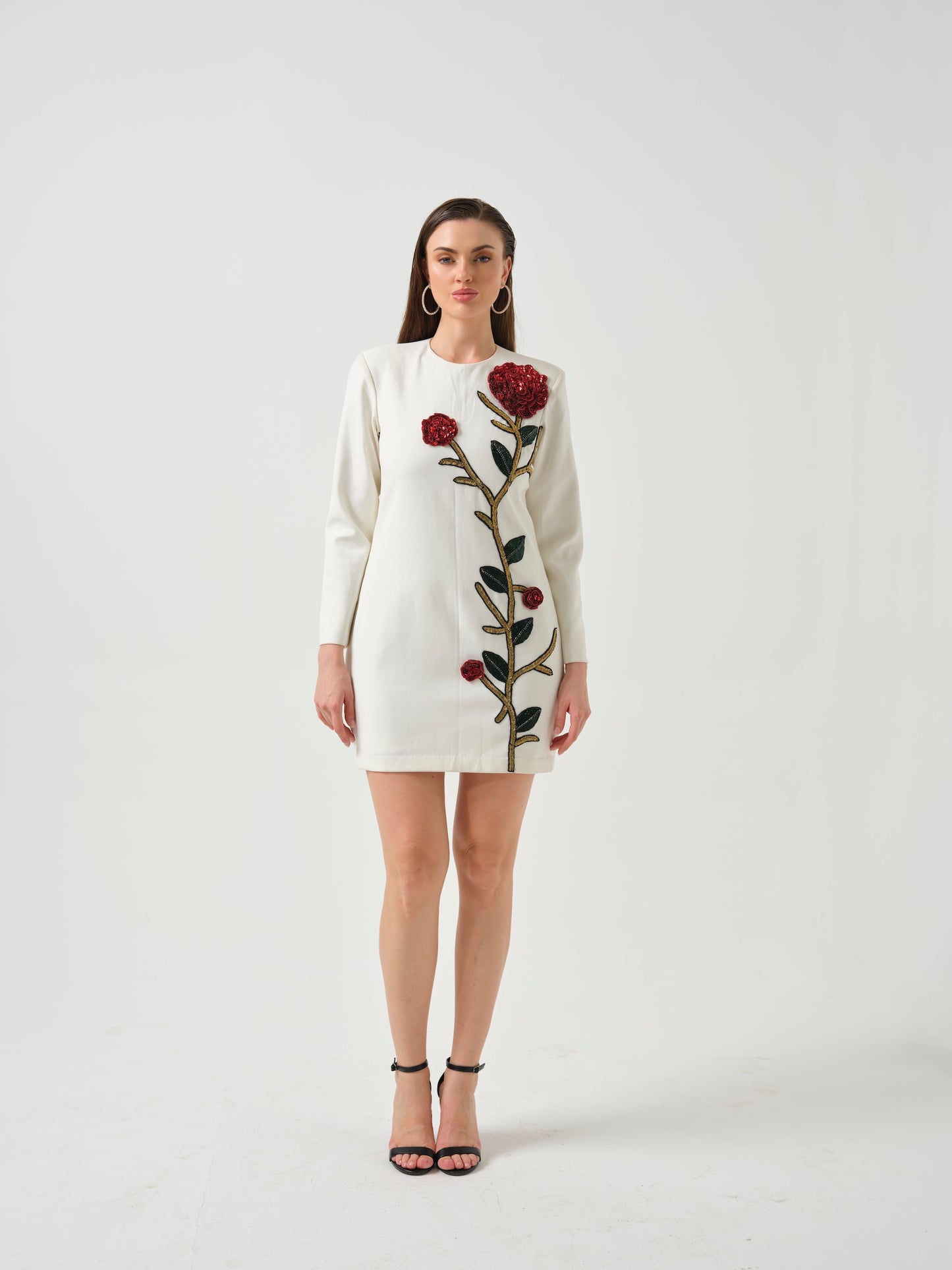 BELLE- White short dress with flower detailing