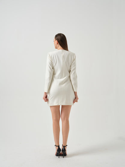 BELLE- White short dress with flower detailing