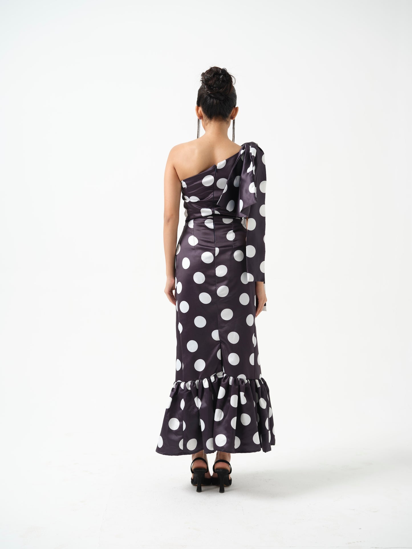 MINTY-Long off shoulder dress with bow detailing