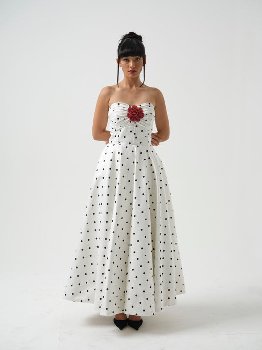 FLOSSY-A long corset dress with flower detailing.