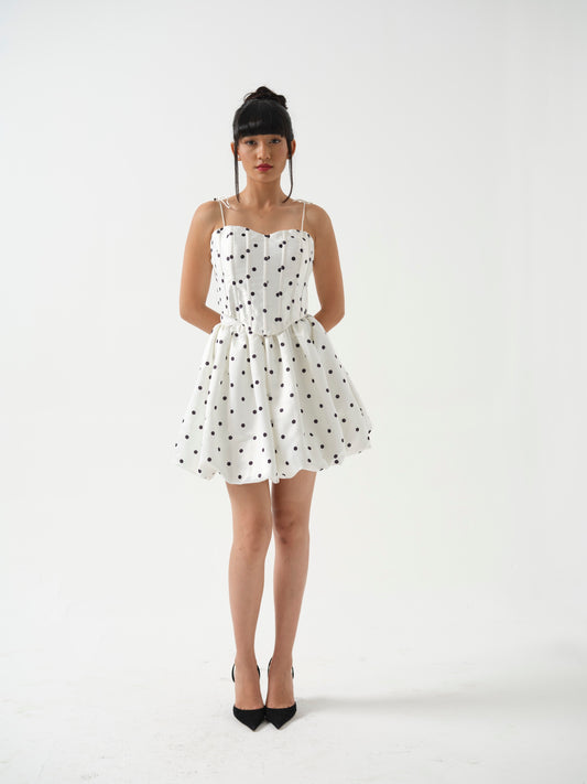 MOMO - Corset top paired it with short baloon skirt