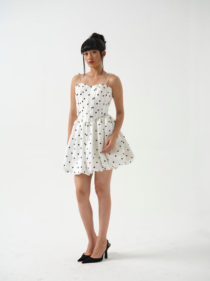 MOMO - Corset top paired it with short baloon skirt