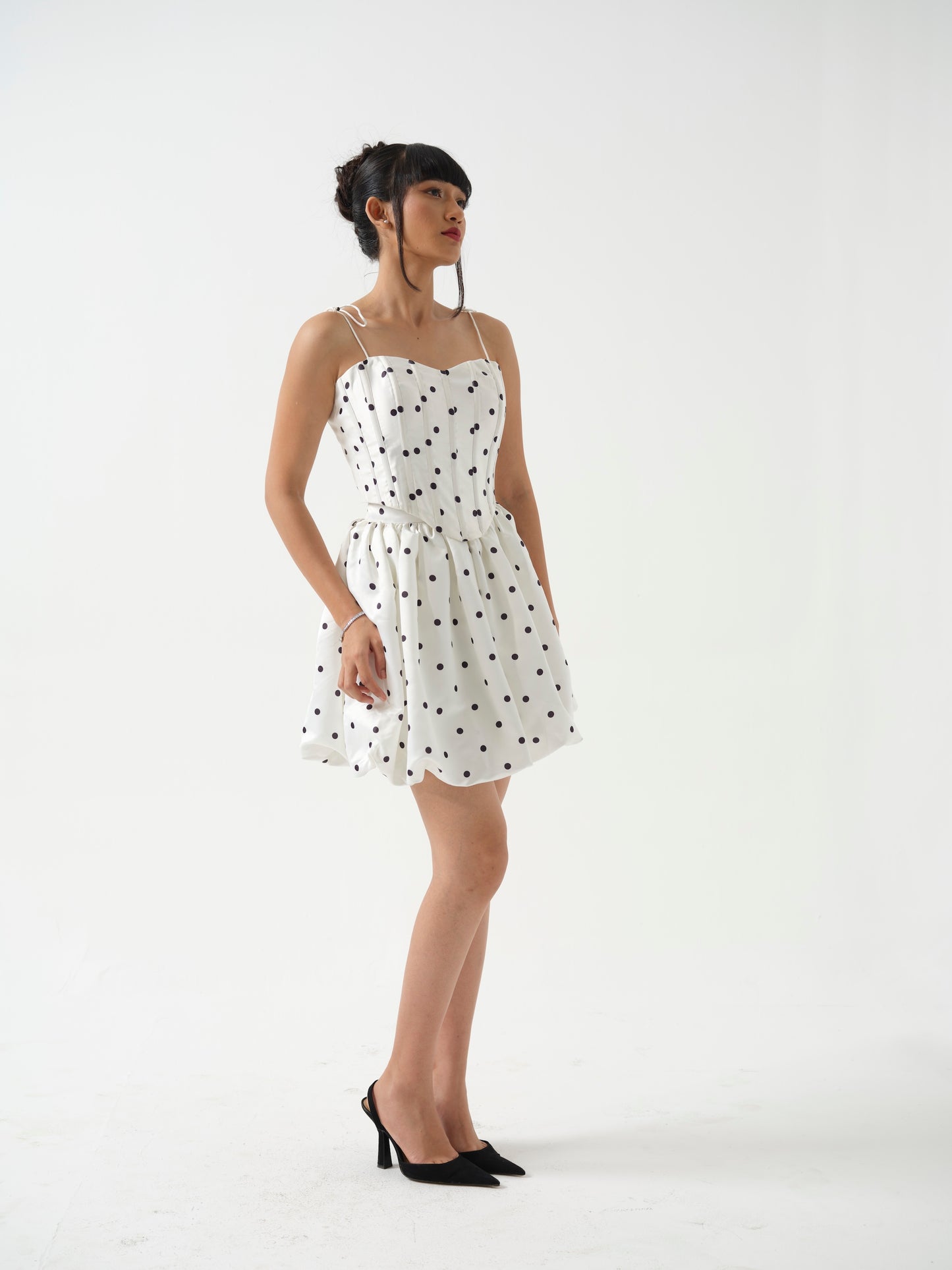 MOMO - Corset top paired it with short baloon skirt
