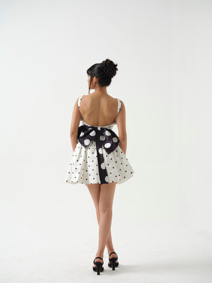 NIMORA -A white short  drop waist dress with bow