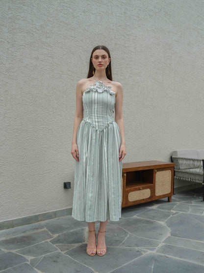 DAISY – A halterneck corset dress featuring fabric flower detailing on the top