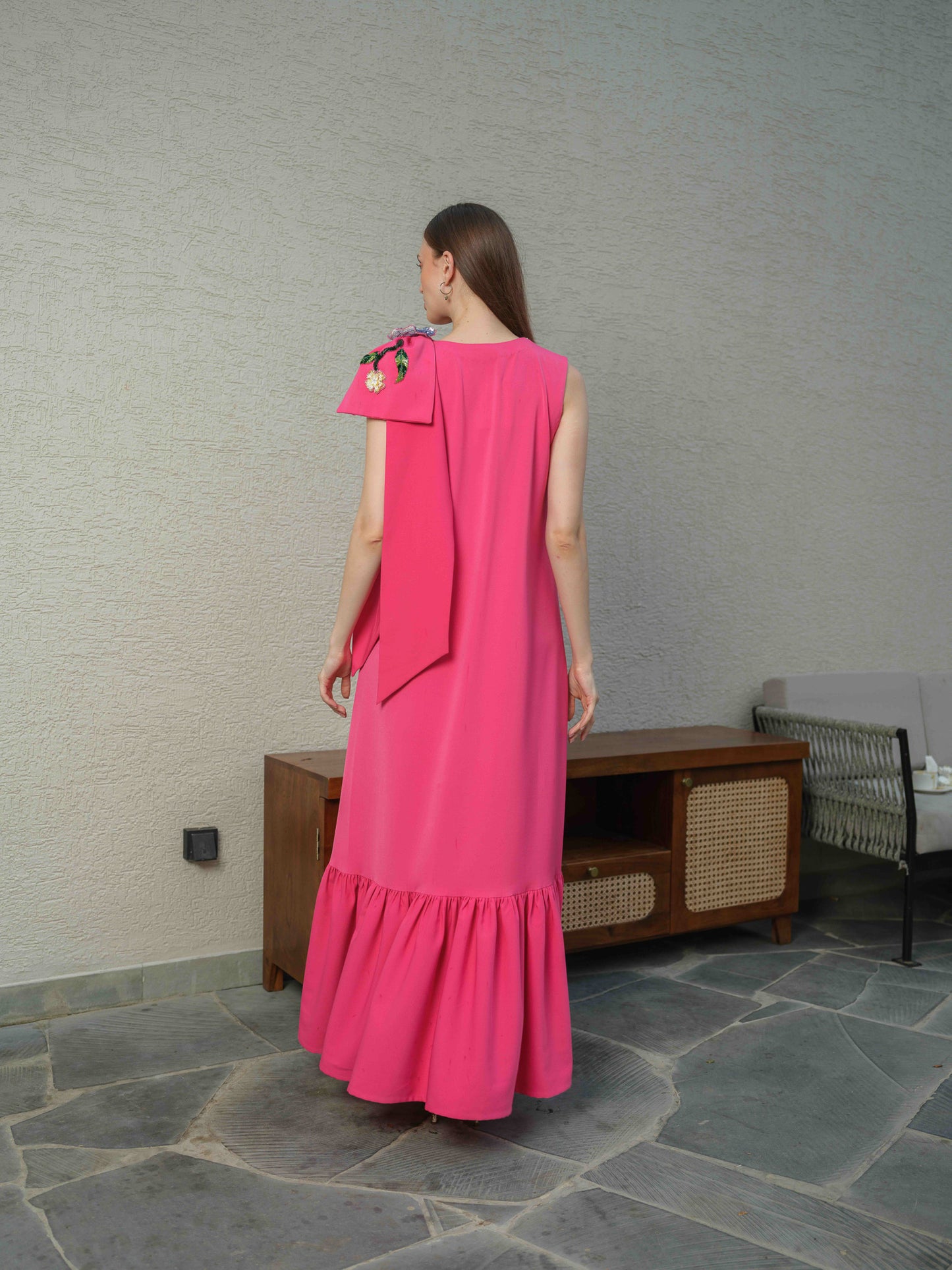 CUBA – Hot pink  dress featuring bow detailing on the shoulder