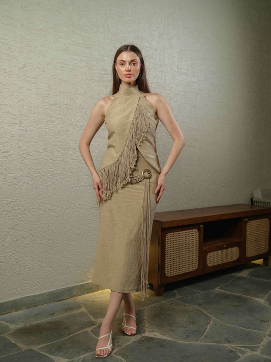 SWING – A co-ord set with a turtleneck top featuring fringe detailing, paired with a pencil-fit skirt